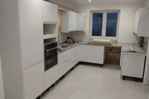 Kitchen 10